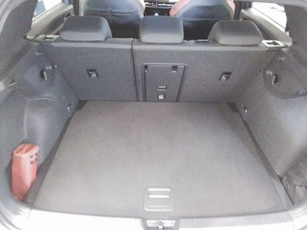 Fahrzeugabbildung Volkswagen Golf VIII GTI DSG LEDplus Navi AID HUD ACC RFK SH 19