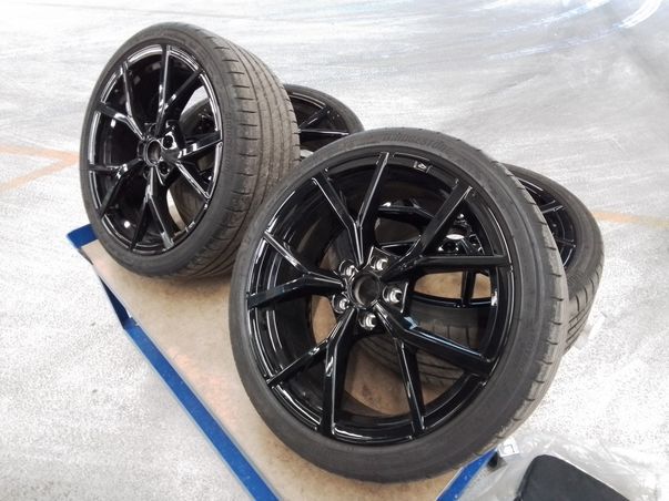 Fahrzeugabbildung Volkswagen Golf VIII GTI DSG LEDplus Navi AID HUD ACC RFK SH 19