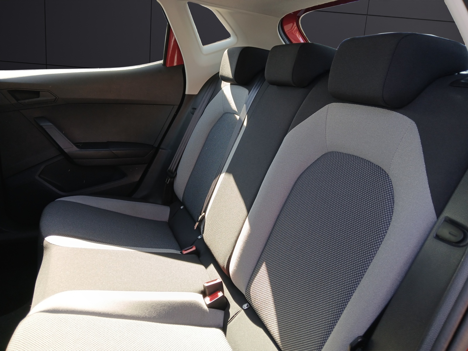 Fahrzeugabbildung SEAT Ibiza Style LED DAB APP