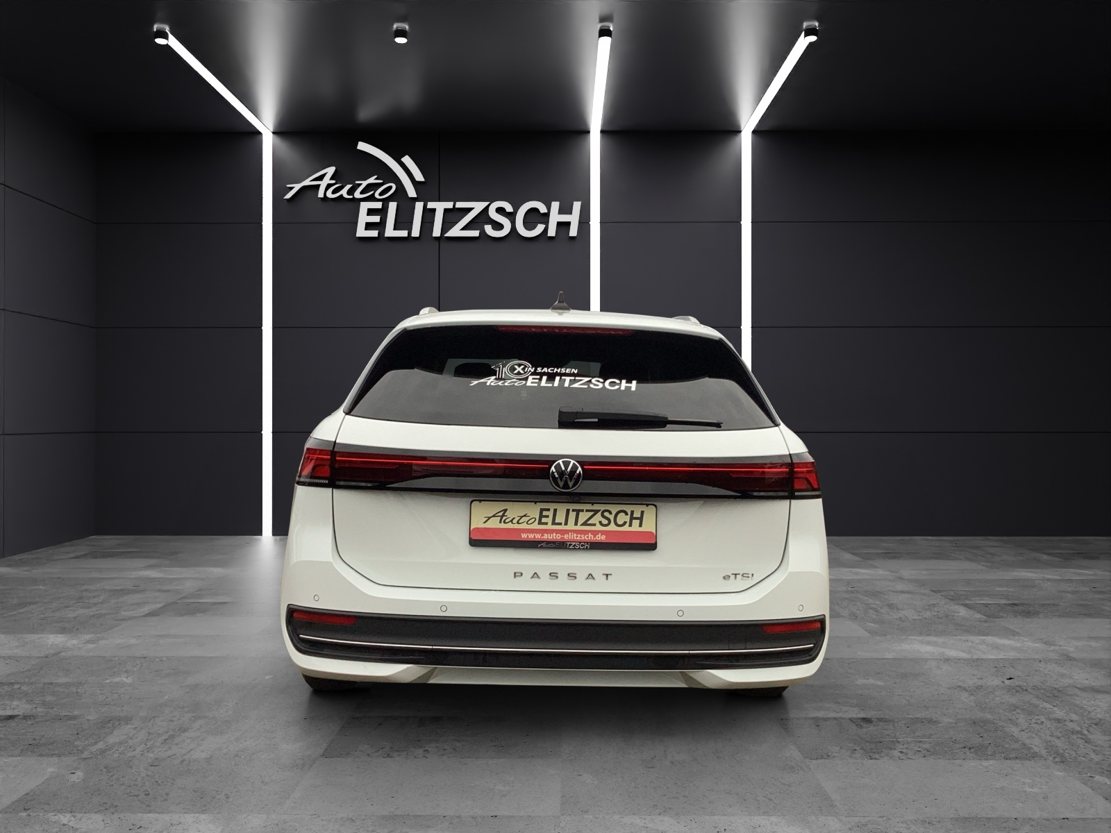 Fahrzeugabbildung Volkswagen Passat eTSI Business DSG LED Navi HUD AID ACC PDC SH LM