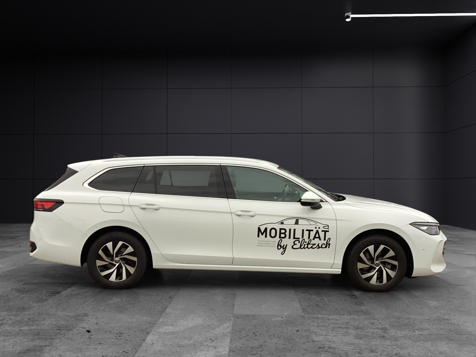 Fahrzeugabbildung Volkswagen Passat eTSI Business DSG LED Navi HUD AID ACC PDC SH LM