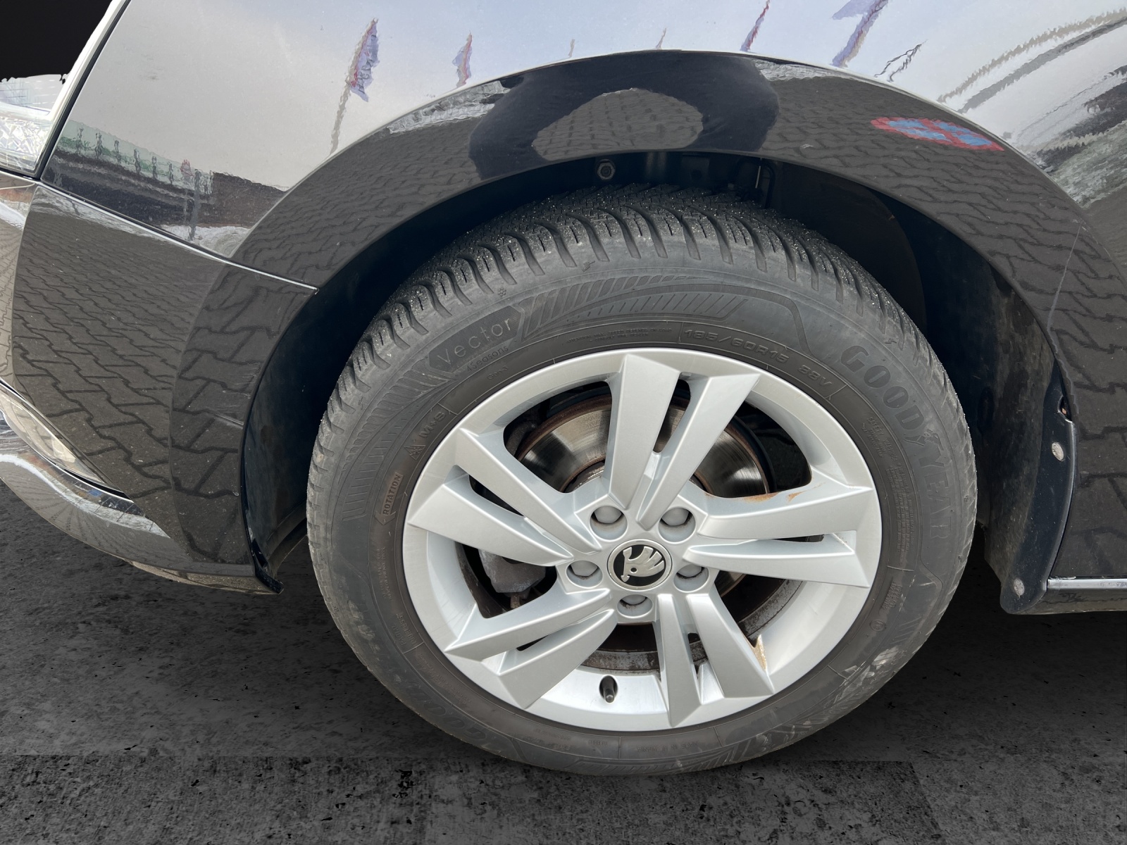 Fahrzeugabbildung SKODA Fabia Combi Ambition TSI SH Kamera DAB Klima