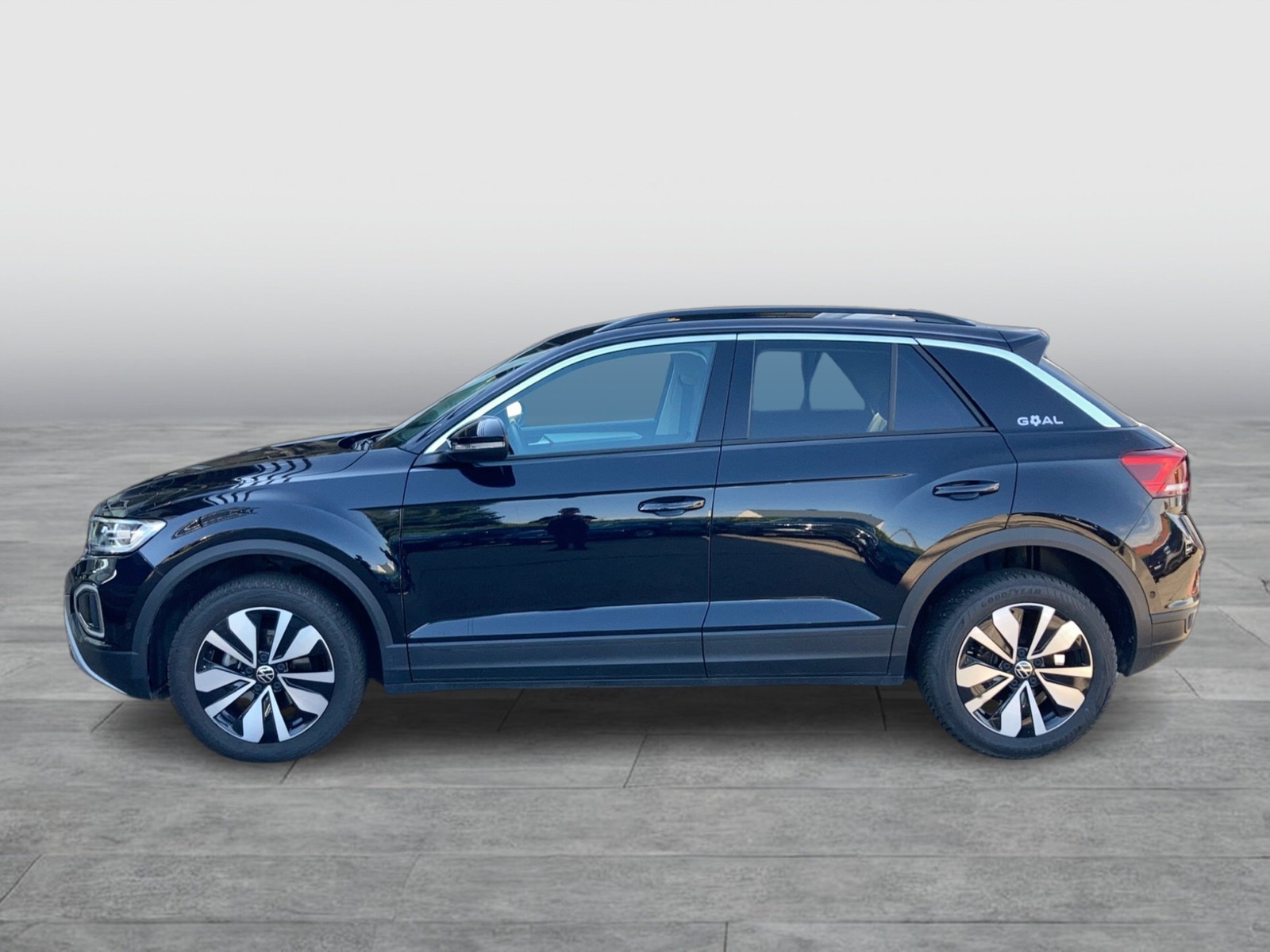 Fahrzeugabbildung Volkswagen T-Roc TSI Goal DSG LEDplus Navi AID ACC SHZ Park-Assist