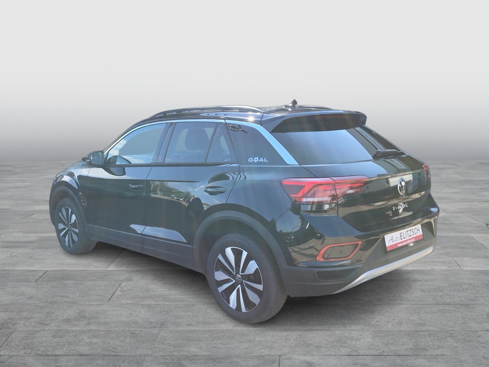 Fahrzeugabbildung Volkswagen T-Roc TSI Goal DSG LEDplus Navi AID ACC SHZ Park-Assist