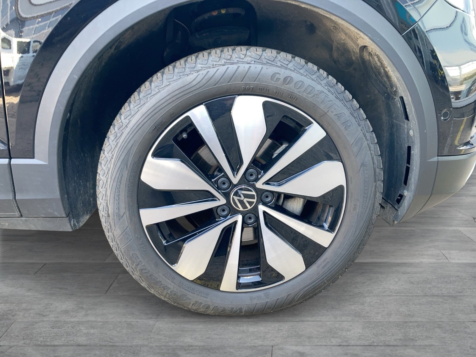 Fahrzeugabbildung Volkswagen T-Roc TSI Goal DSG LEDplus Navi AID ACC SHZ Park-Assist