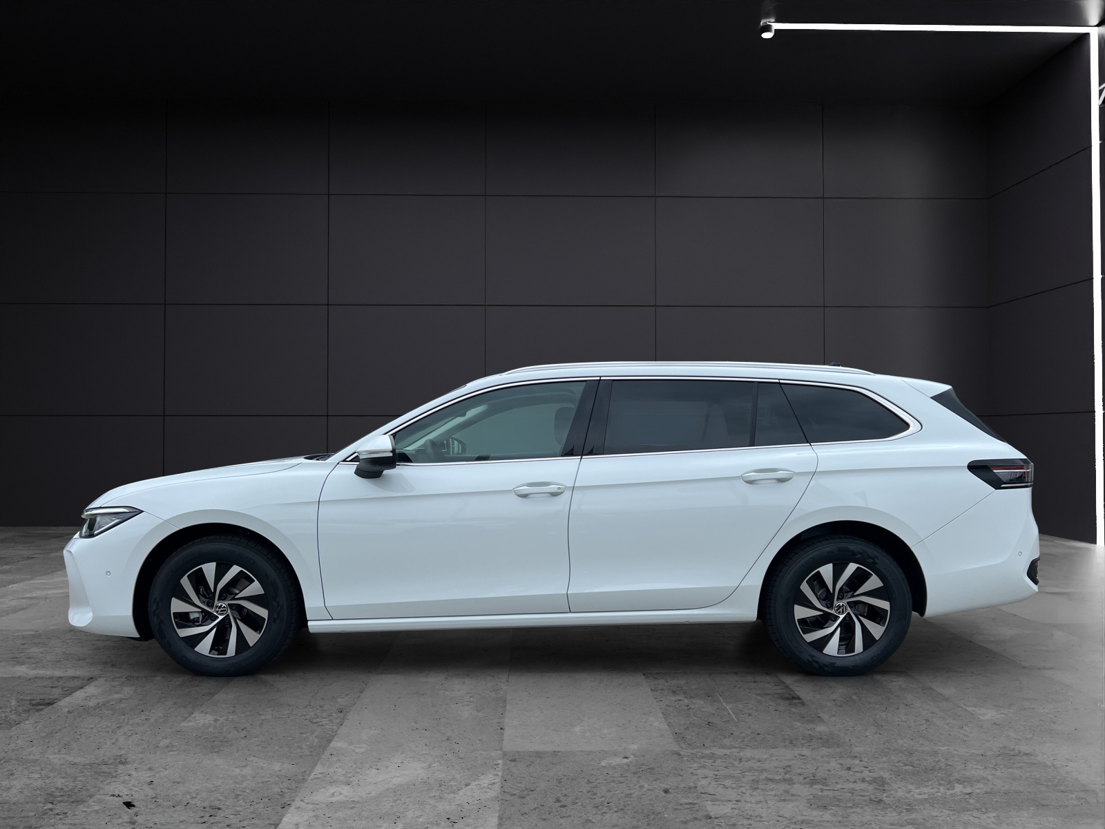 Fahrzeugabbildung Volkswagen Passat TDI Business IQ-LED DCC AHZV Business-Premium