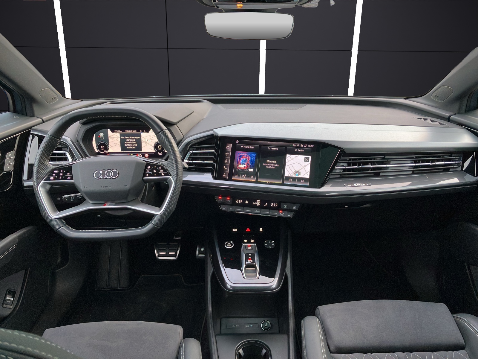 Fahrzeugabbildung Audi Q4 e-tron 50 e-tron quattro MATRIX PANO AHZV