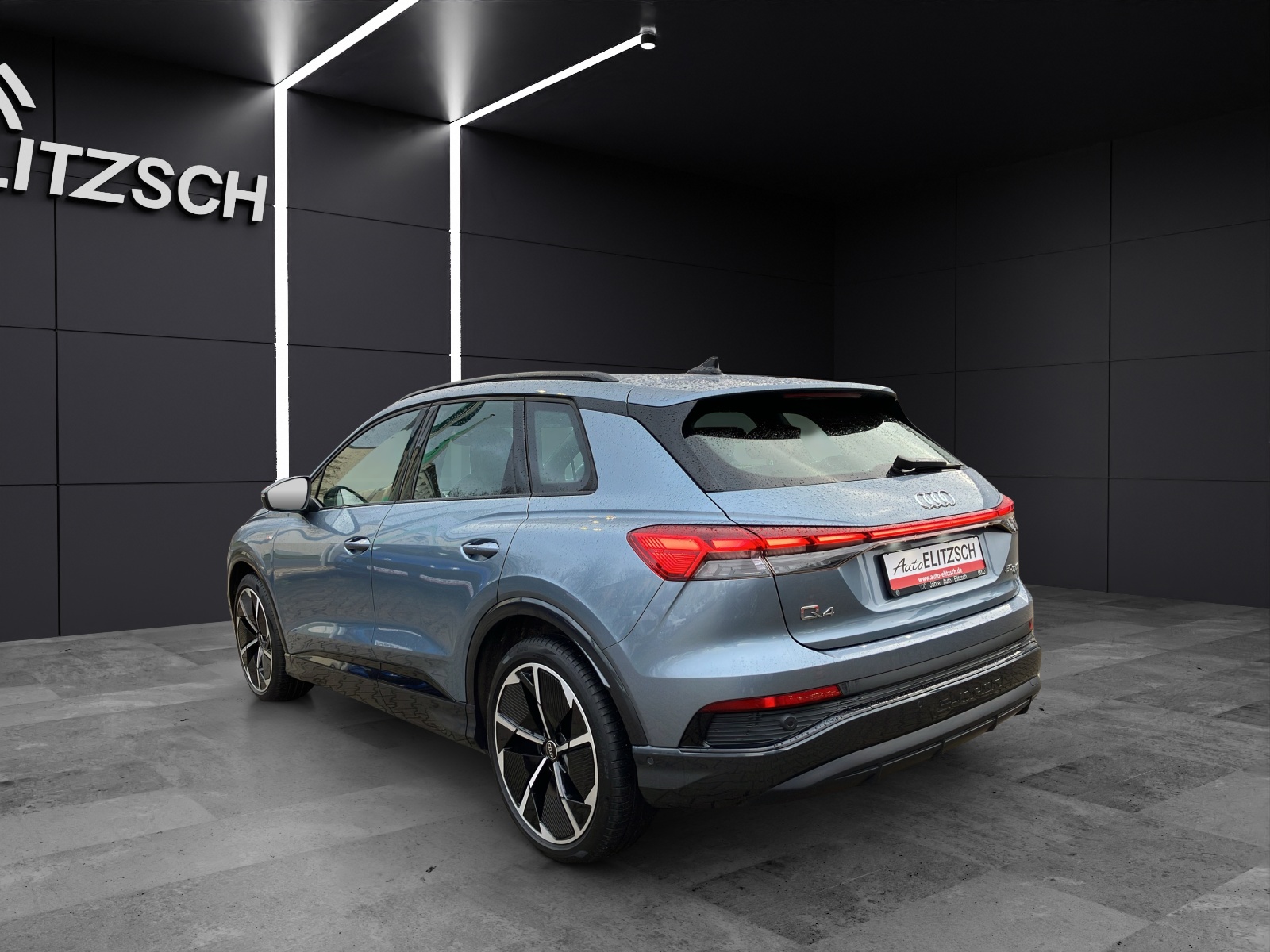 Fahrzeugabbildung Audi Q4 e-tron 50 e-tron quattro MATRIX PANO AHZV