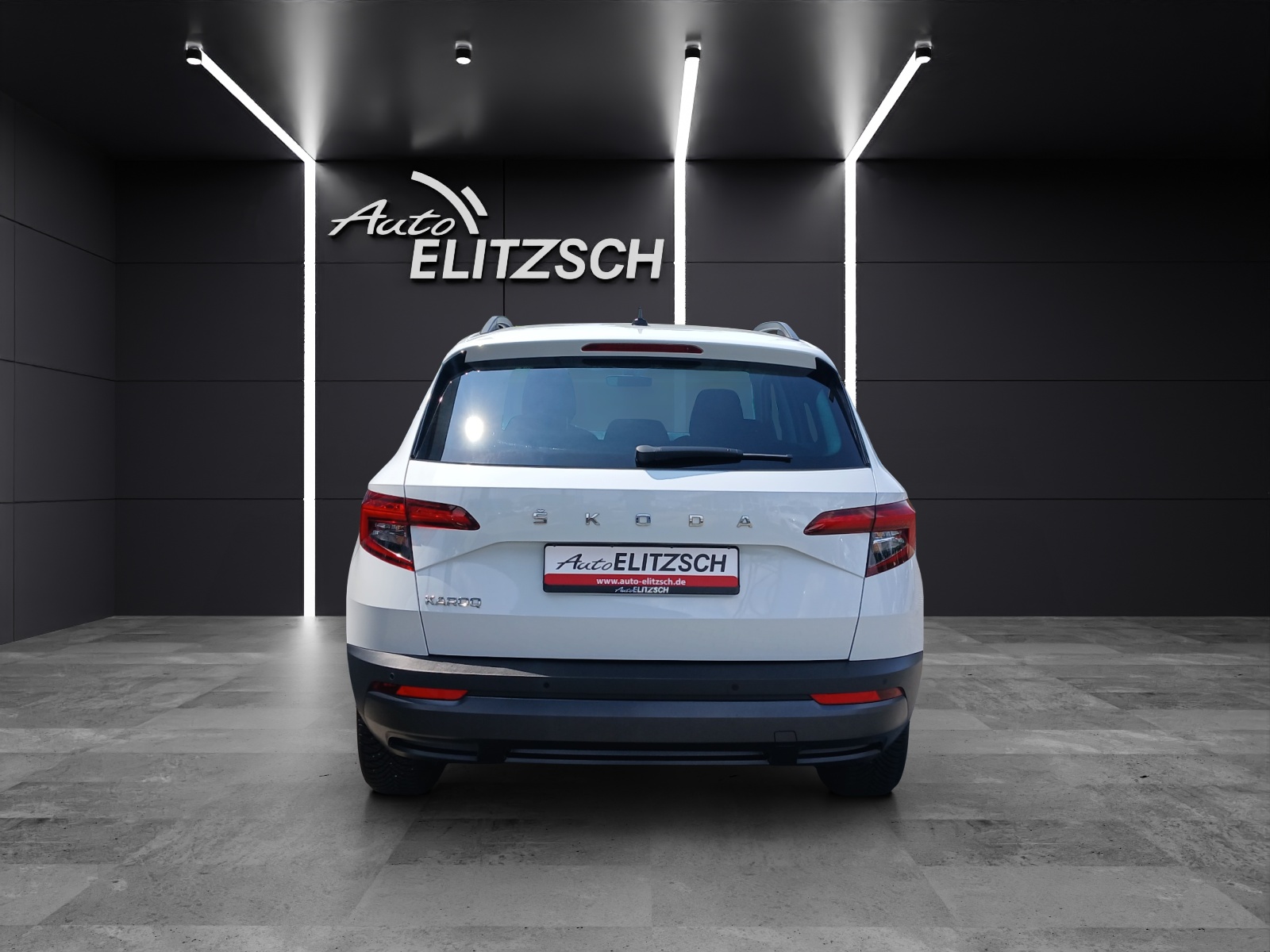 Fahrzeugabbildung SKODA Karoq TSI Ambition DSG LED Navi GRA PDC SH LM