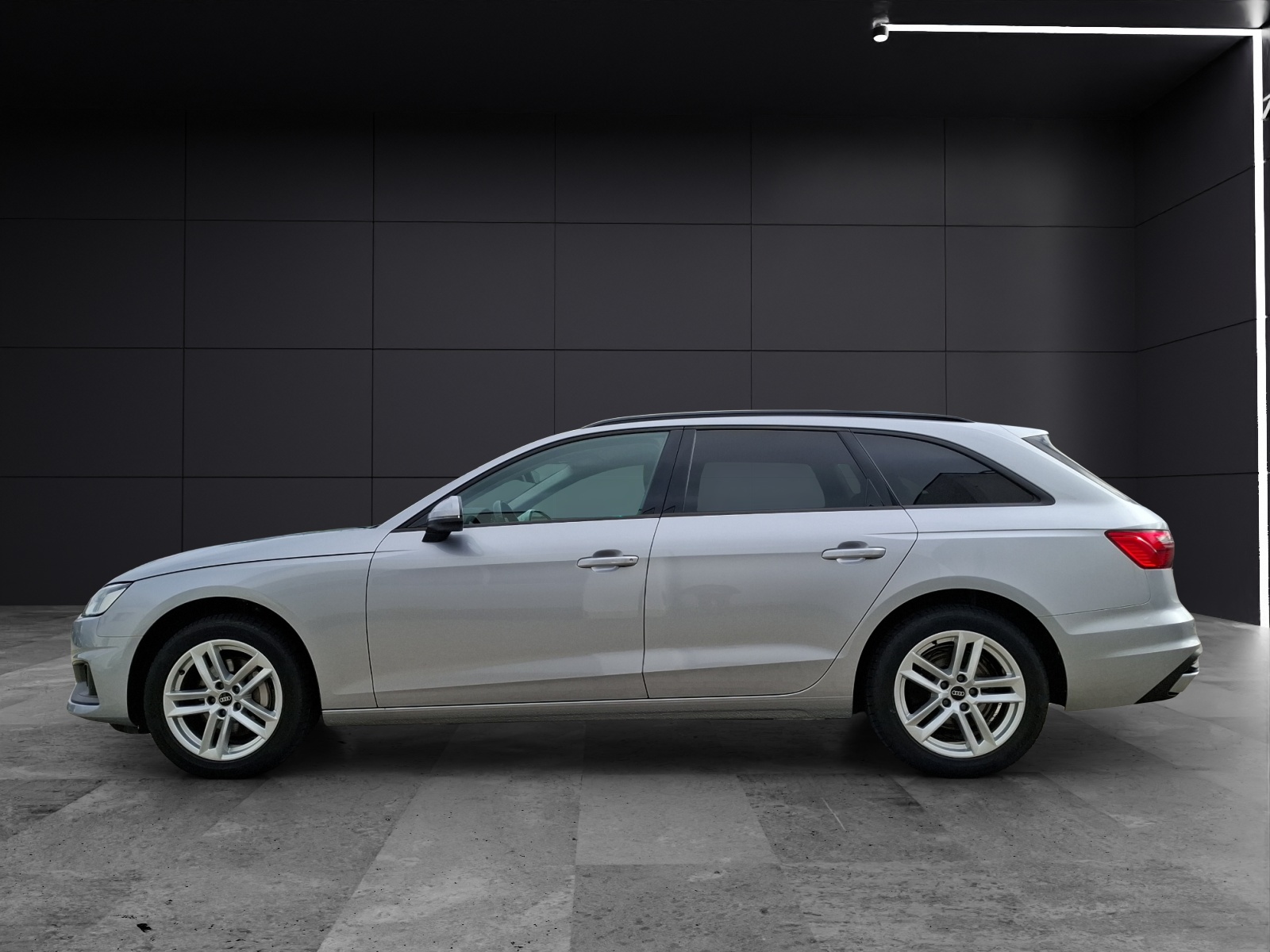 Fahrzeugabbildung Audi A4 Avant 40 TDI quattro S-tronic AHK Navi ACC PDC SH