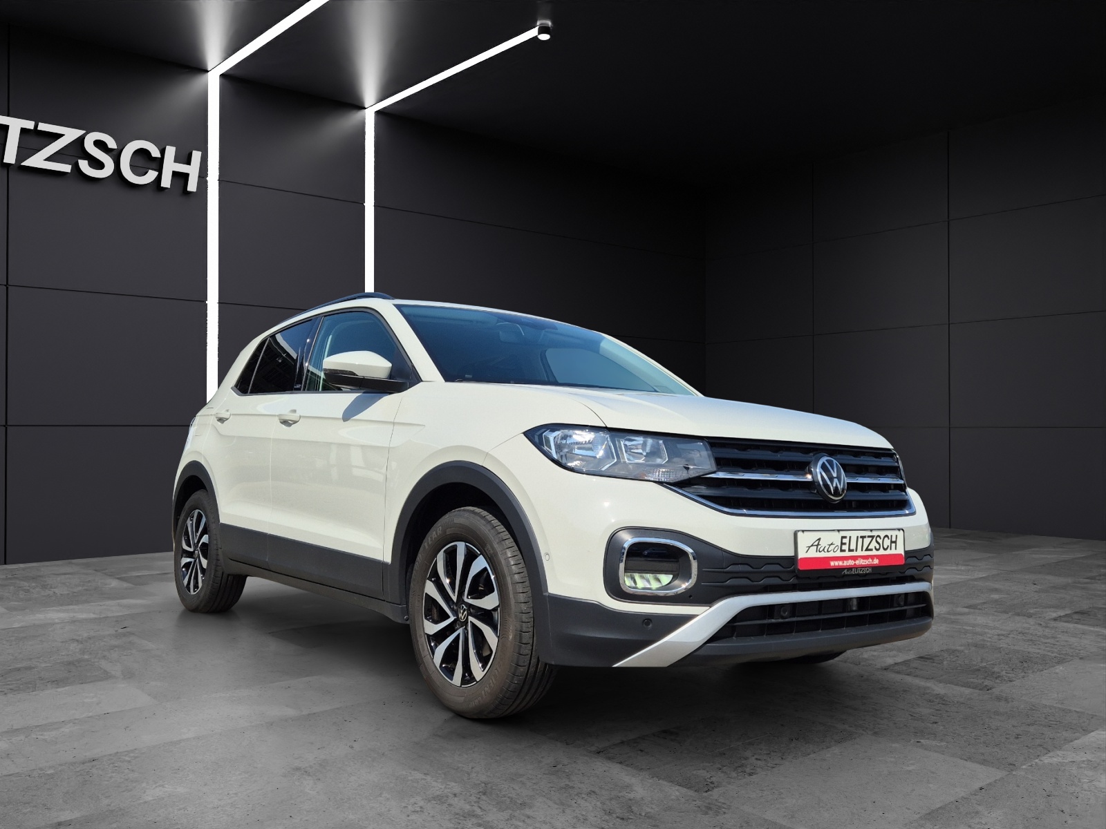 Fahrzeugabbildung Volkswagen T-Cross TSI Active Navi Climatronic Park-Assist SH LM