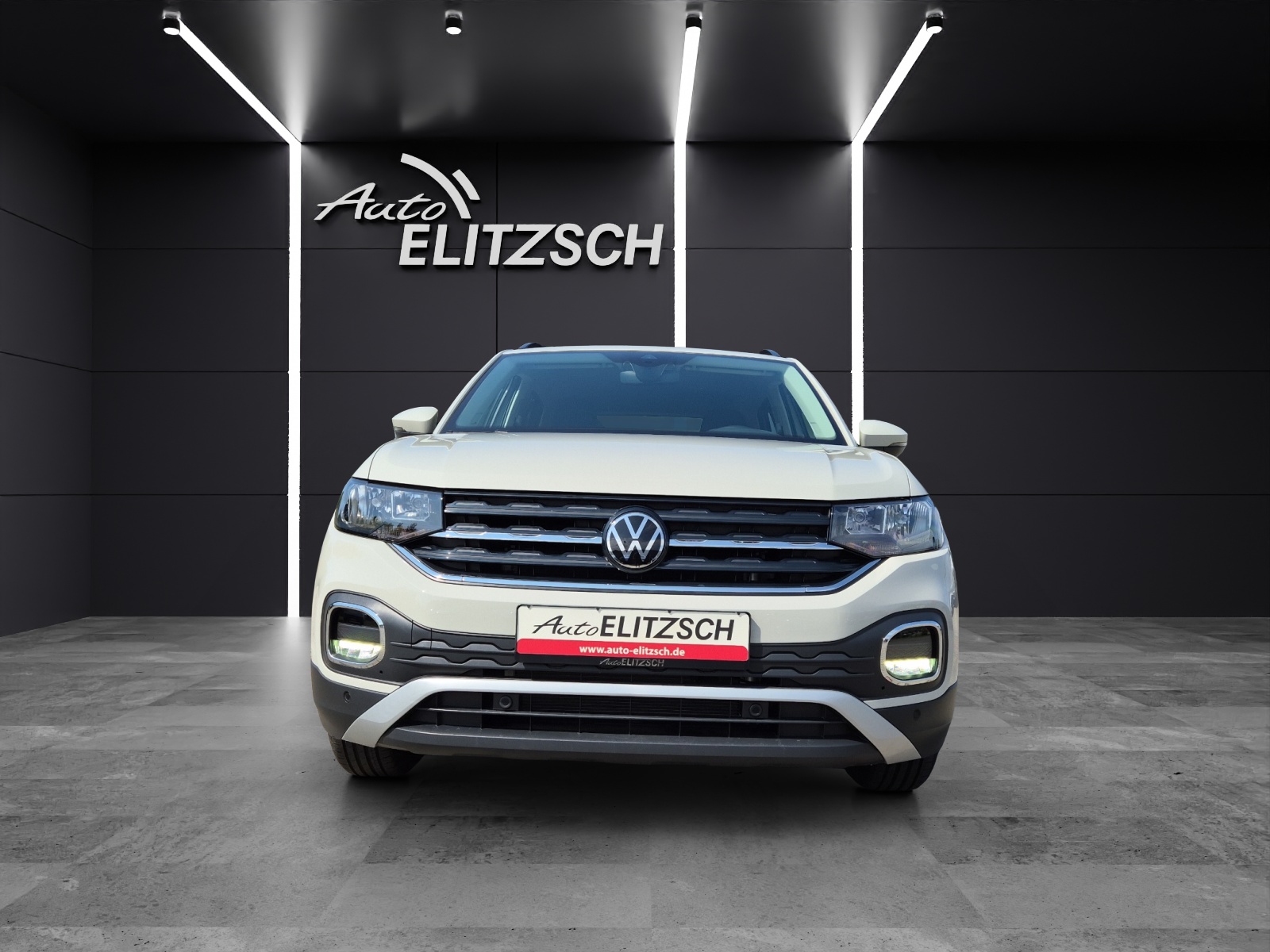 Fahrzeugabbildung Volkswagen T-Cross TSI Active Navi Climatronic Park-Assist SH LM