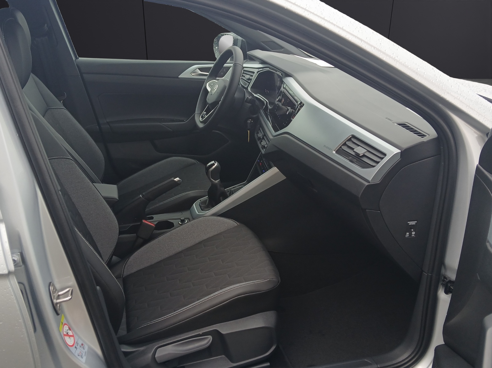 Fahrzeugabbildung Volkswagen Taigo Energy LED DAB ACC