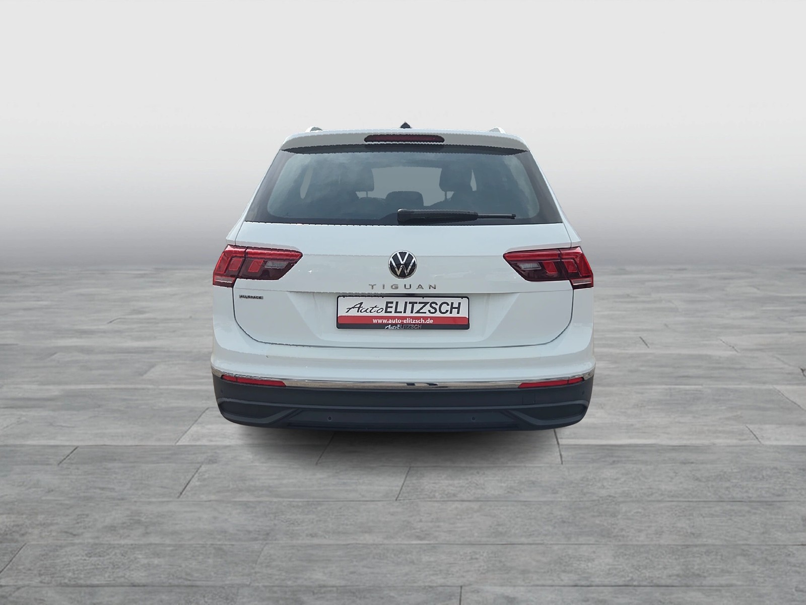 Fahrzeugabbildung Volkswagen Tiguan Allspace TSI Life DSG LED Navi ACC AHK Pano RFK