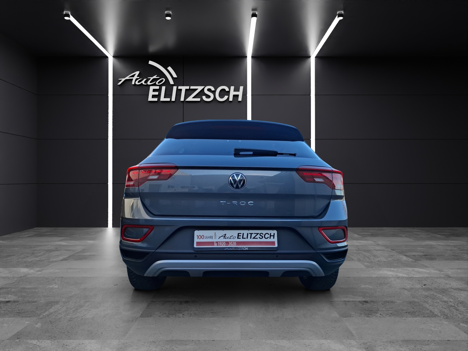 Fahrzeugabbildung Volkswagen T-Roc TSI Move DSG STH LED Navi AID RFK SH