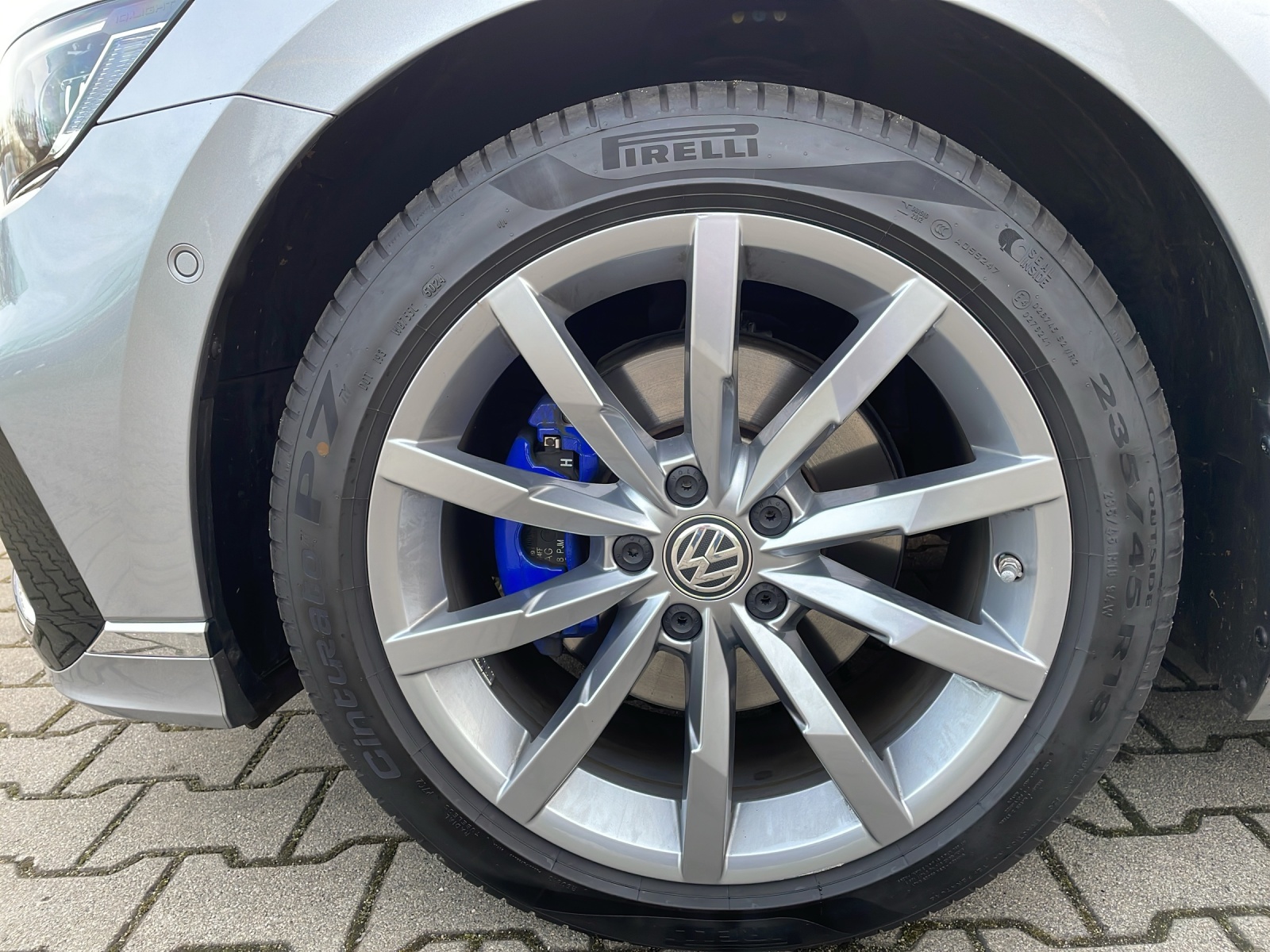 Fahrzeugabbildung Volkswagen Passat Variant GTE DSG IQ.Light ACC SH HuD 360° Ambiente Navi