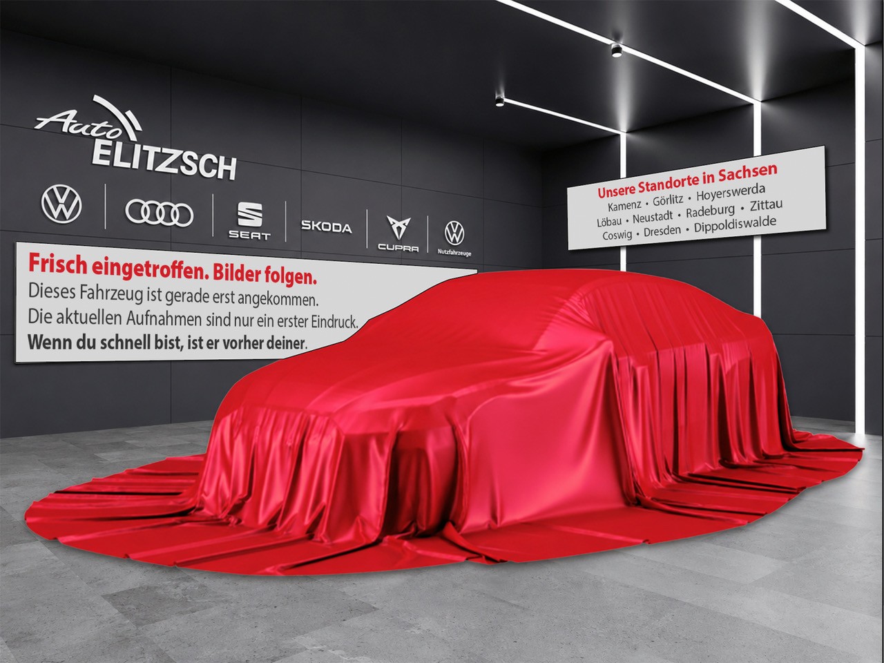Fahrzeugabbildung Volkswagen T-Roc TSI Life DSG LEDplus CarPlay AID SHZ ACC Park-Assist