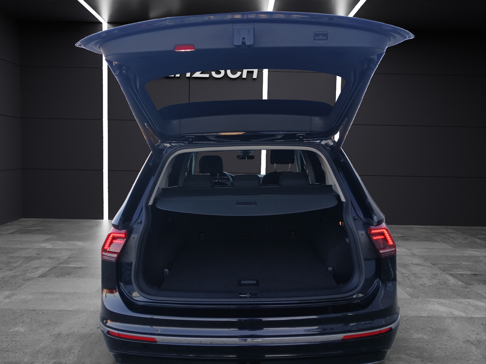 Fahrzeugabbildung Volkswagen Tiguan Allspace TDI Highline DSG 4M R-Line LED AHK Navi HUD AID ACC 360° SH 20
