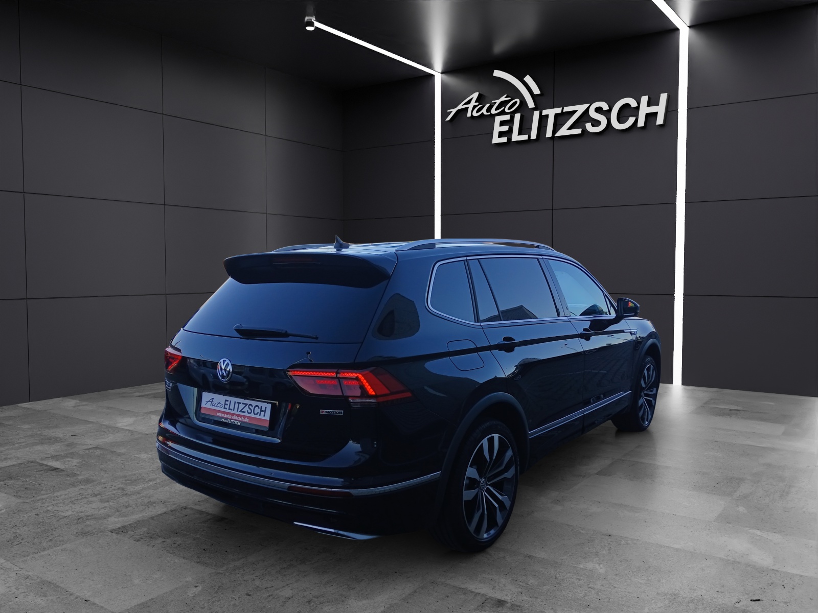 Fahrzeugabbildung Volkswagen Tiguan Allspace TDI Highline DSG 4M R-Line LED AHK Navi HUD AID ACC 360° SH 20
