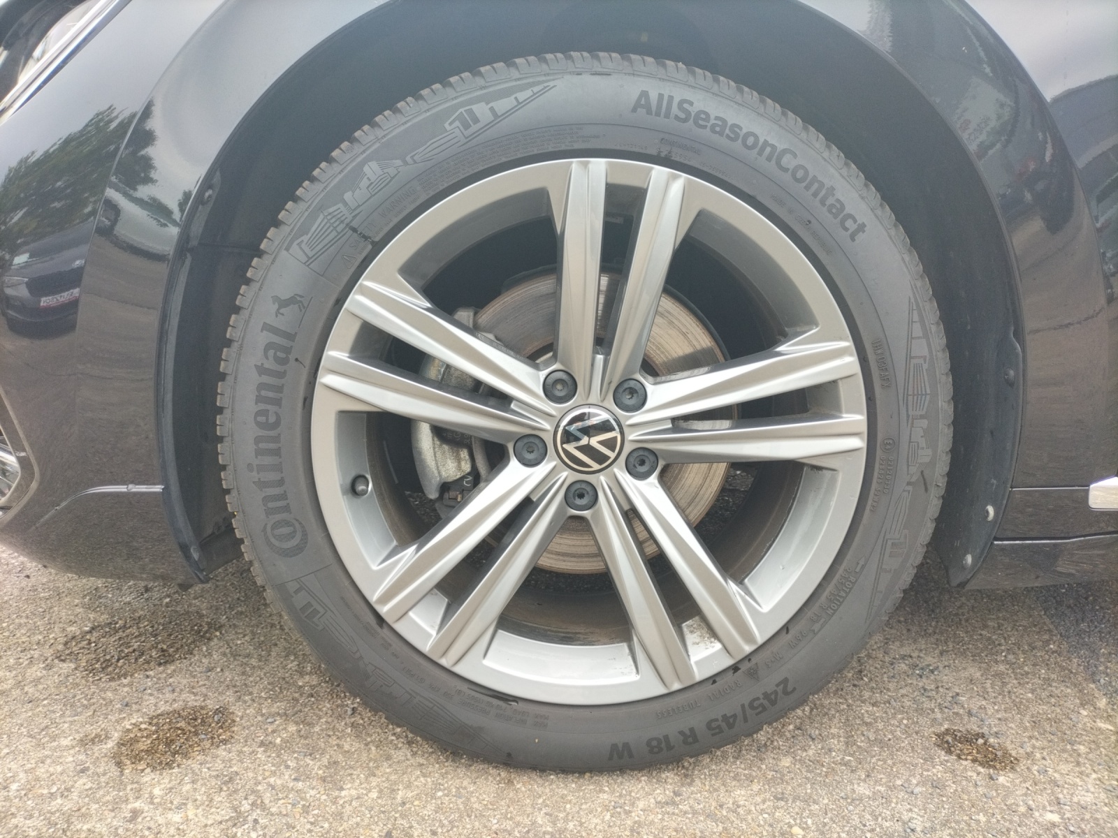 Fahrzeugabbildung Volkswagen Arteon SB TSI R-Line DSG Matrix AHK Navi AID ACC RFK SH