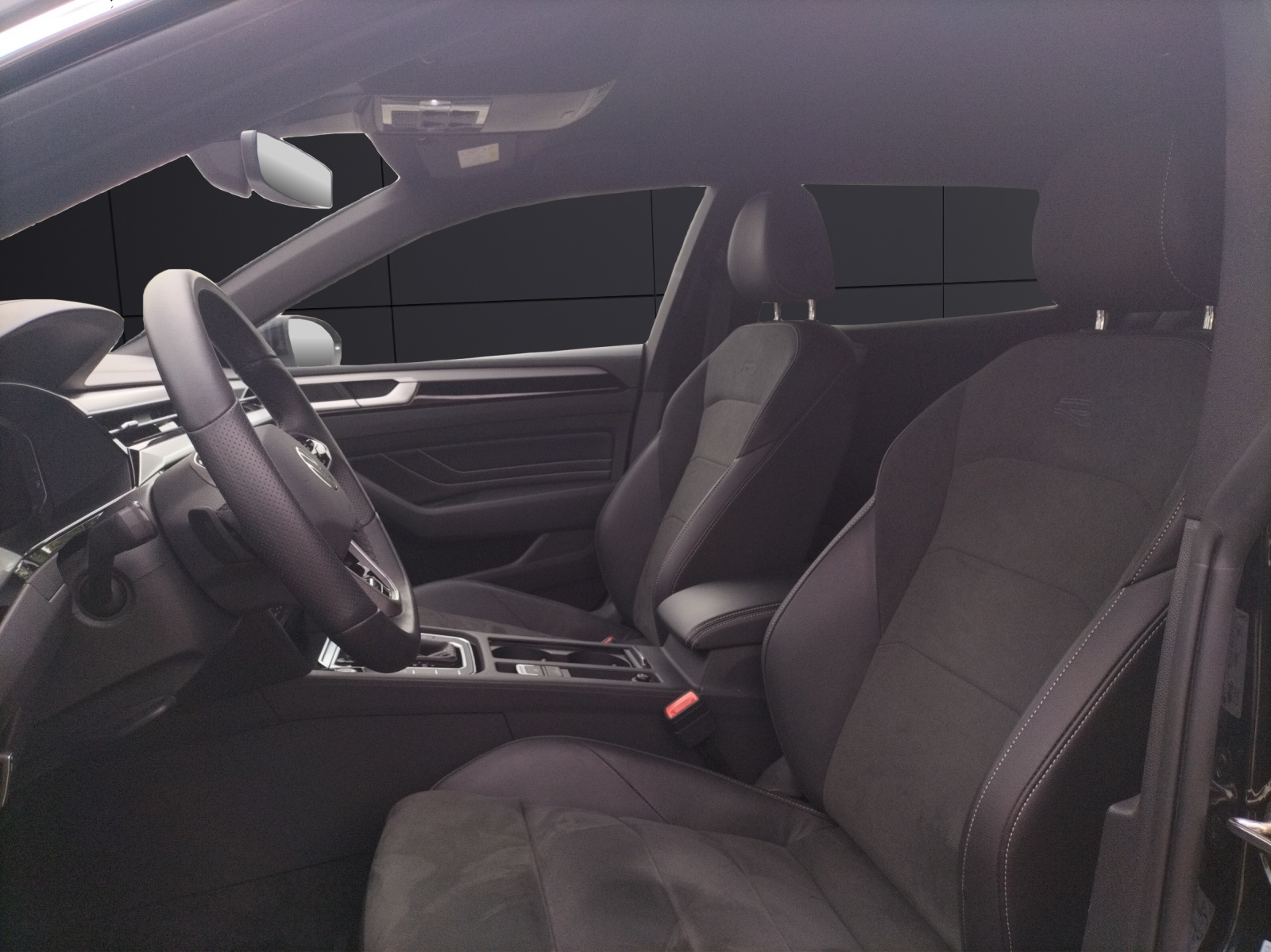 Fahrzeugabbildung Volkswagen Arteon SB TSI R-Line DSG Matrix AHK Navi AID ACC RFK SH