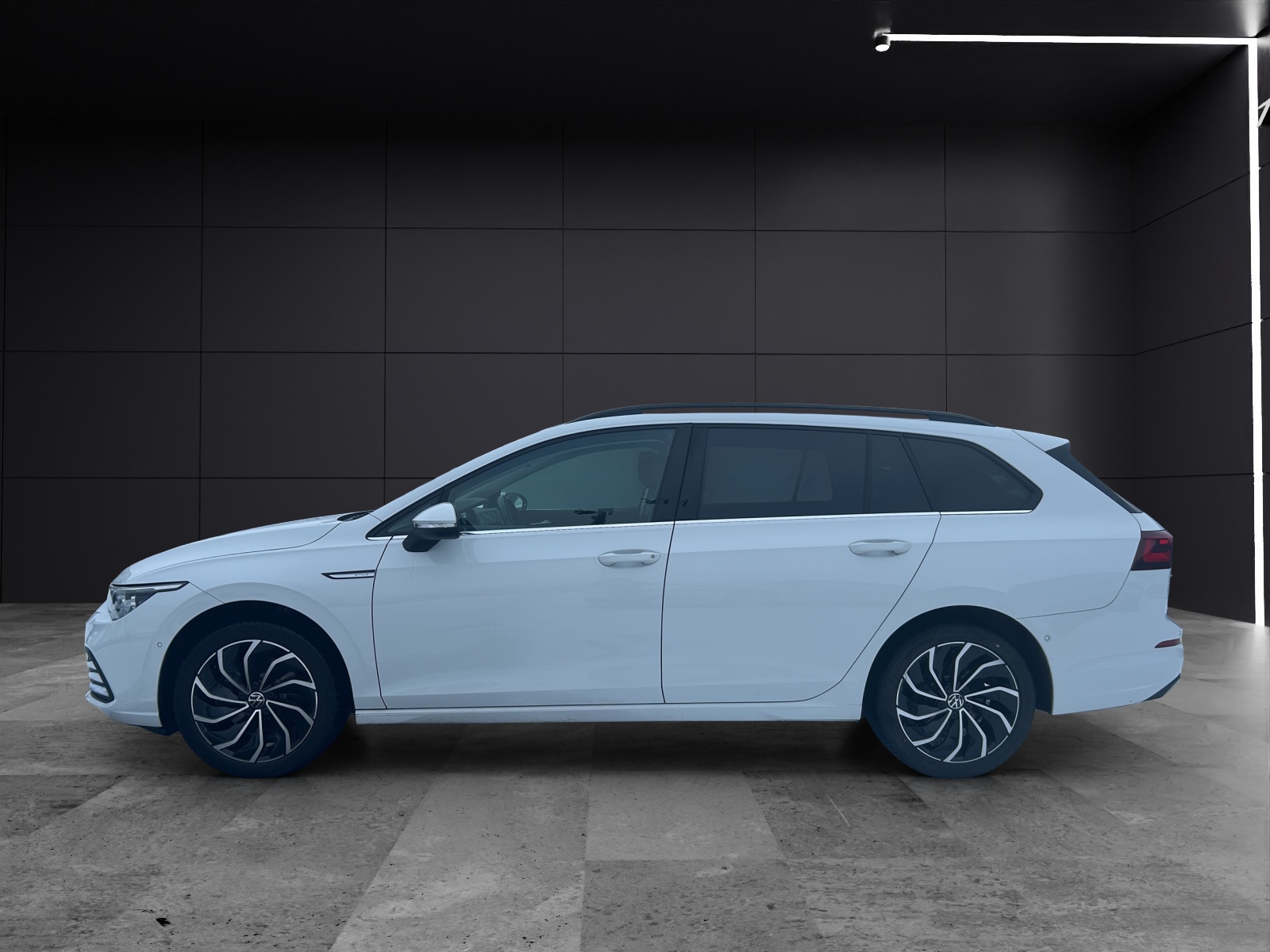 Fahrzeugabbildung Volkswagen Golf VIII Variant Style TDI DSG IQ.Light ACC SH HuD RearView WeConnect Navi Klima
