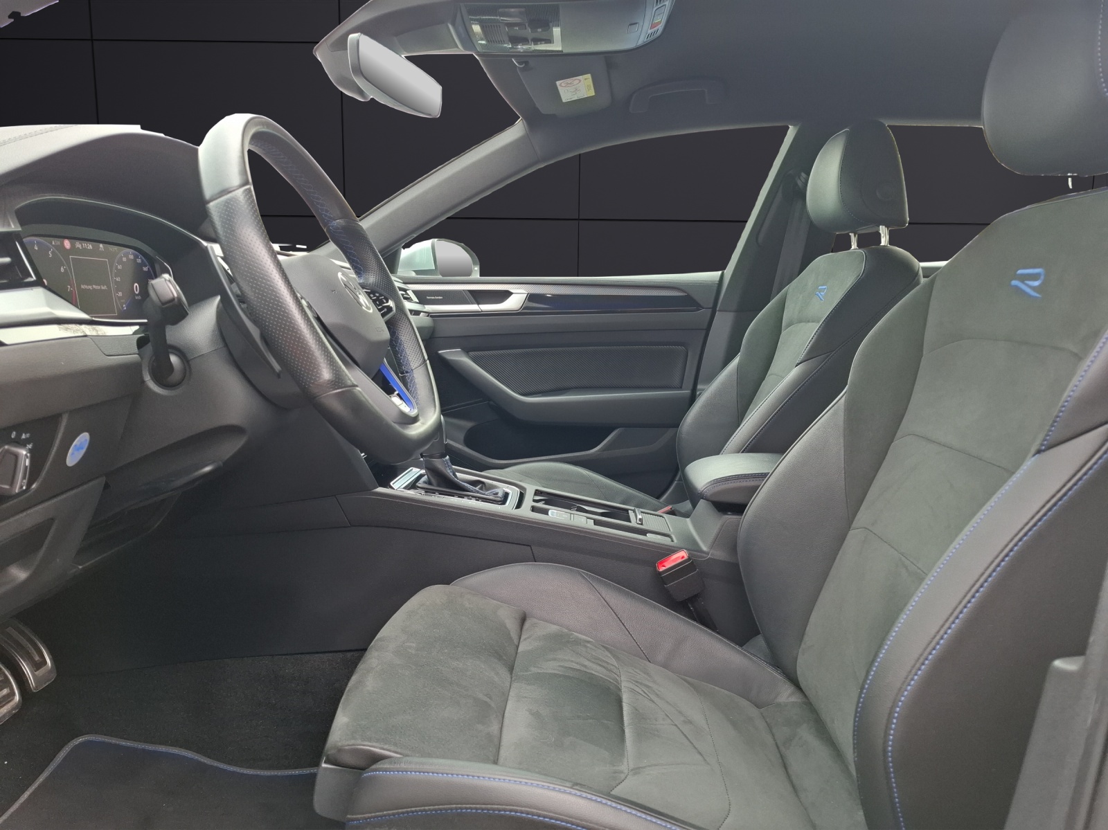 Fahrzeugabbildung Volkswagen Arteon SB R DSG 4M LED Navi AID ACC RFK Harman SH