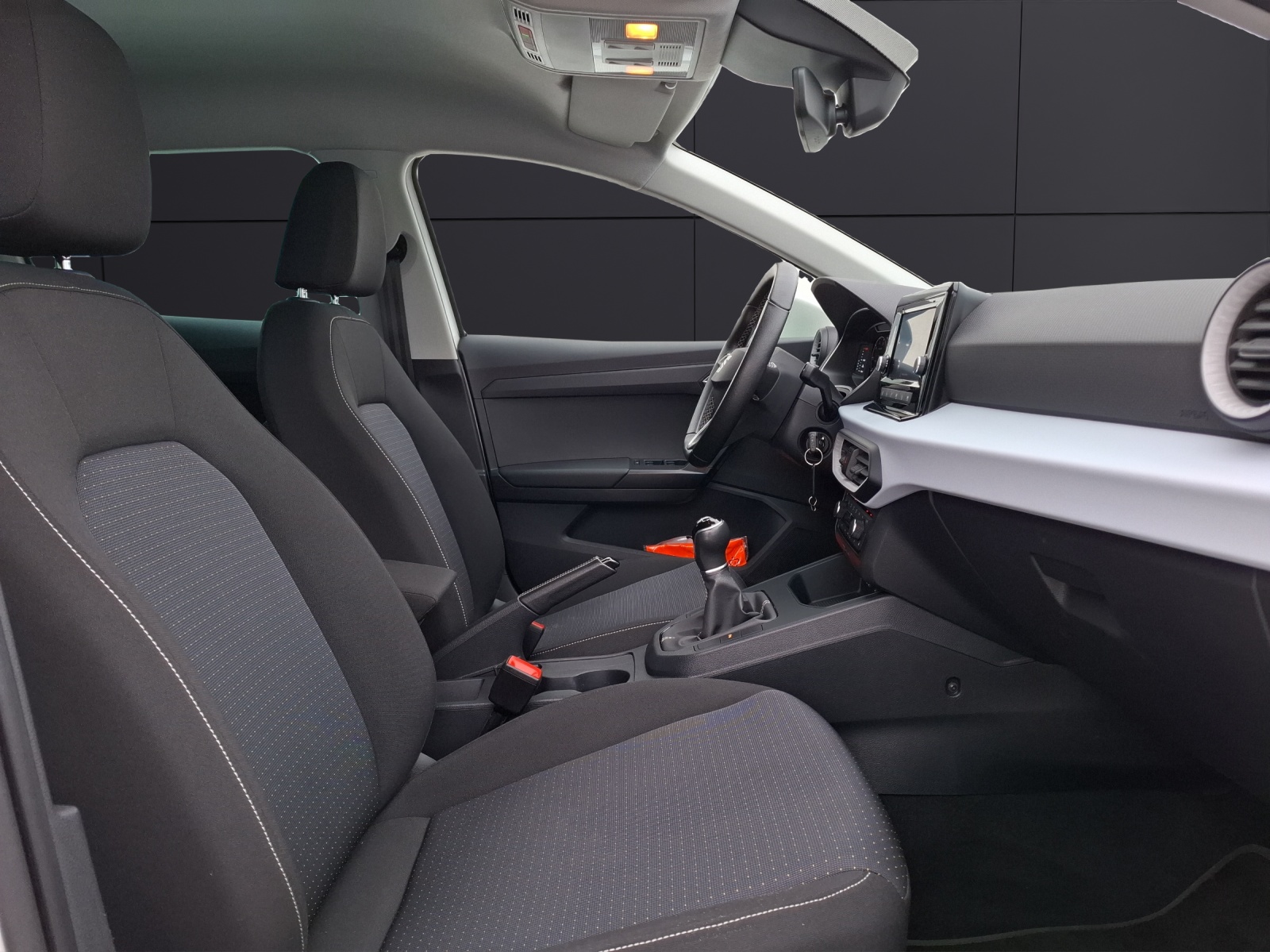 Fahrzeugabbildung SEAT Ibiza TSI Style LED AID GRA RFK SH LM