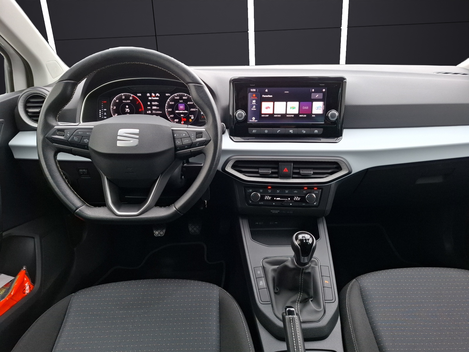 Fahrzeugabbildung SEAT Ibiza TSI Style LED AID GRA RFK SH LM