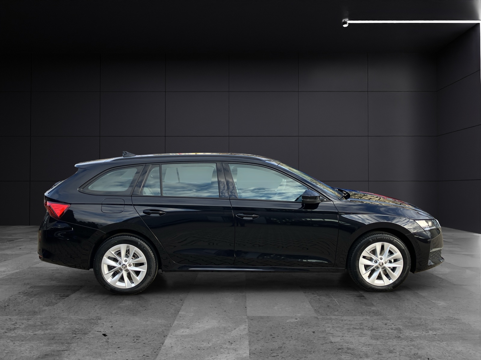 Fahrzeugabbildung SKODA Octavia Combi 2.0 TDI Selection LED-Scheinwerfer, Audi virtual Cockpit, Navi