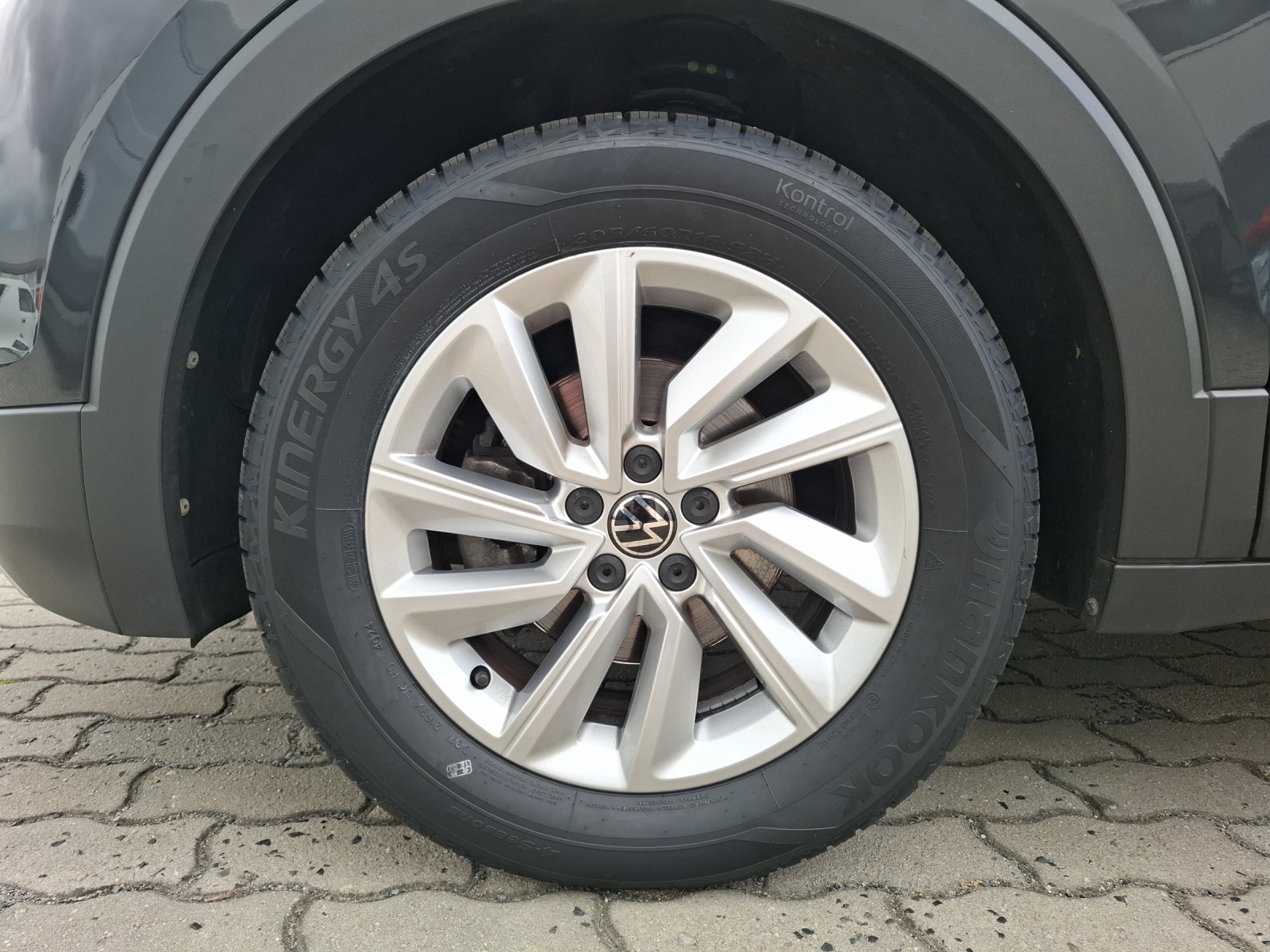 Fahrzeugabbildung Volkswagen T-Cross TSI Life DSG Klima RFK SH LM
