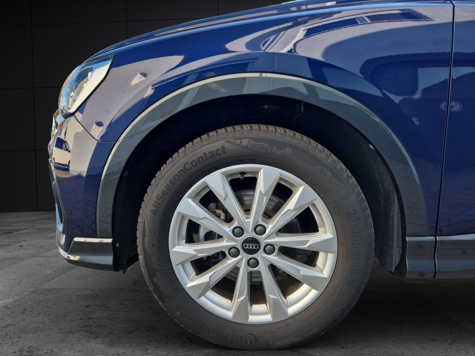 Fahrzeugabbildung Audi Q3 Sportback 35 TFSI S-tronic LED Navi AVC ACC PDC SH LM