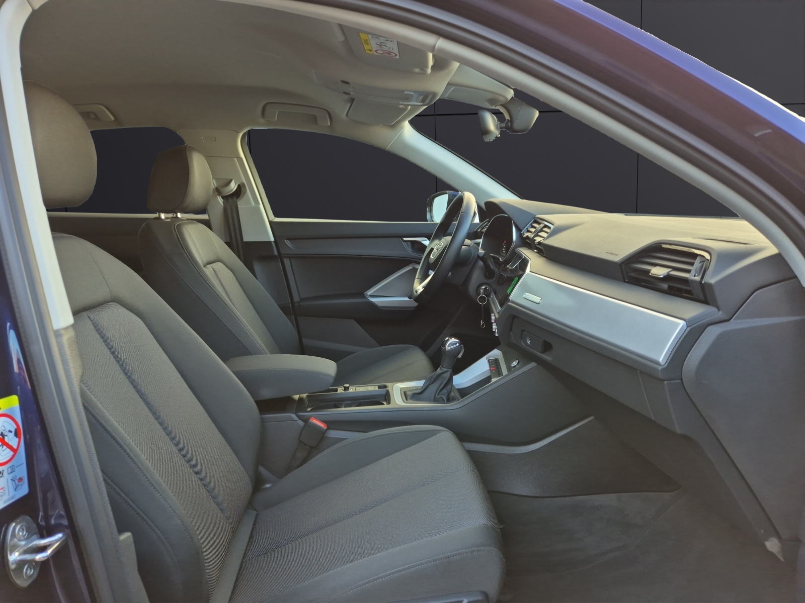 Fahrzeugabbildung Audi Q3 Sportback 35 TFSI S-tronic LED Navi AVC ACC PDC SH LM