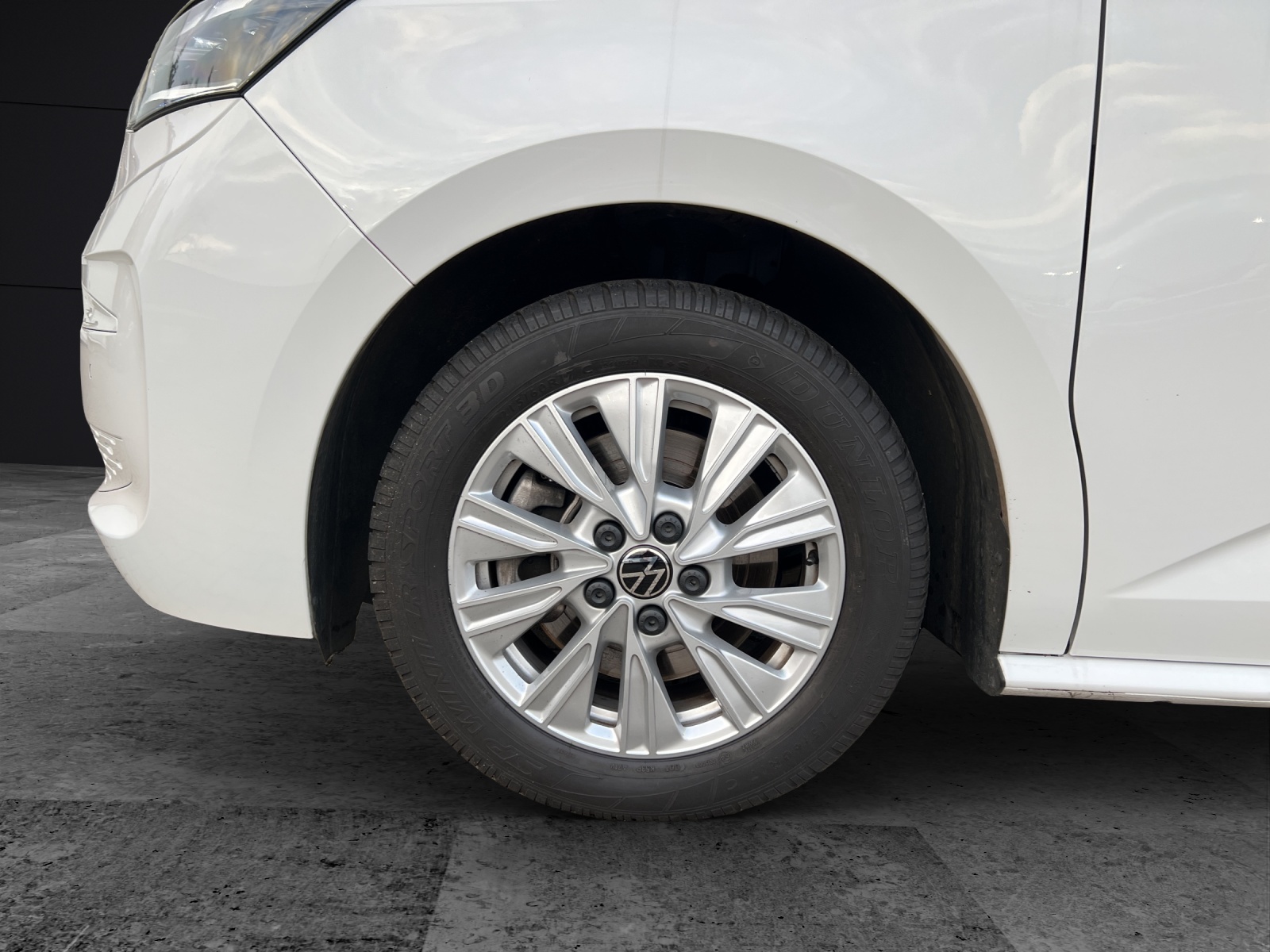 Fahrzeugabbildung Volkswagen T7 Multivan TDI DSG LÜ LED 7-SITZER NAVI