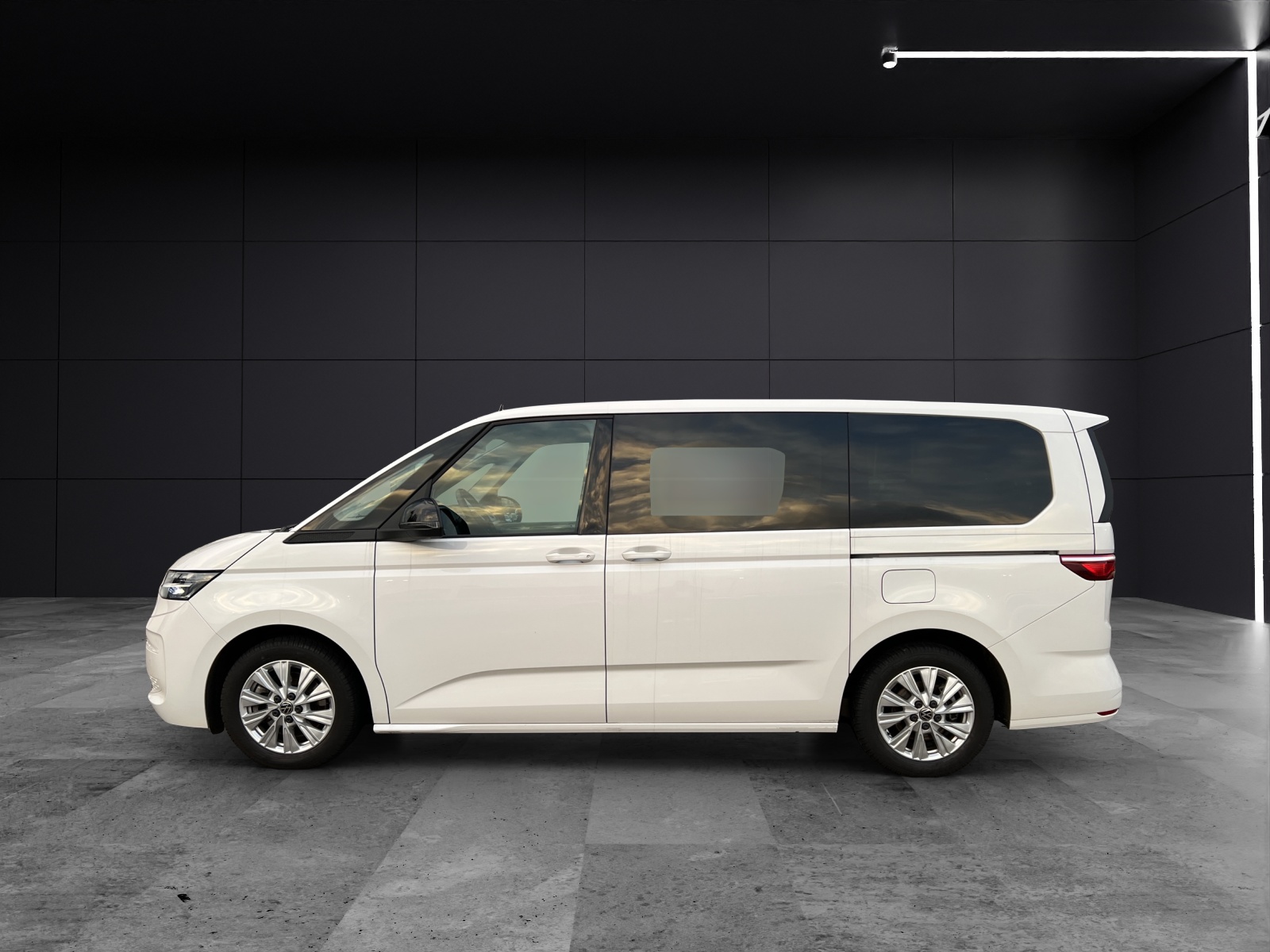 Fahrzeugabbildung Volkswagen T7 Multivan TDI DSG LÜ LED 7-SITZER NAVI