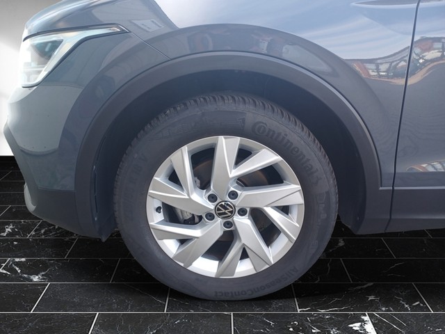 Fahrzeugabbildung Volkswagen Tiguan TSI Active LED Navi ACC RFK SH 18