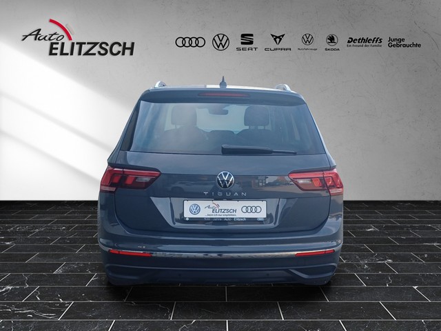 Fahrzeugabbildung Volkswagen Tiguan TSI Active LED Navi ACC RFK SH 18