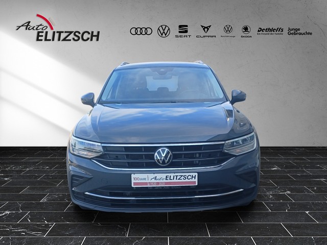 Fahrzeugabbildung Volkswagen Tiguan TSI Active LED Navi ACC RFK SH 18