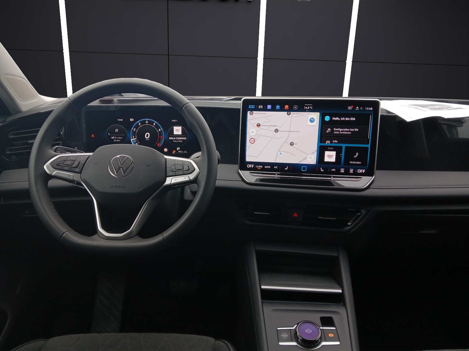 Fahrzeugabbildung Volkswagen Tiguan eTSI Life DSG LED AHK Navi AID ACC RFK SH