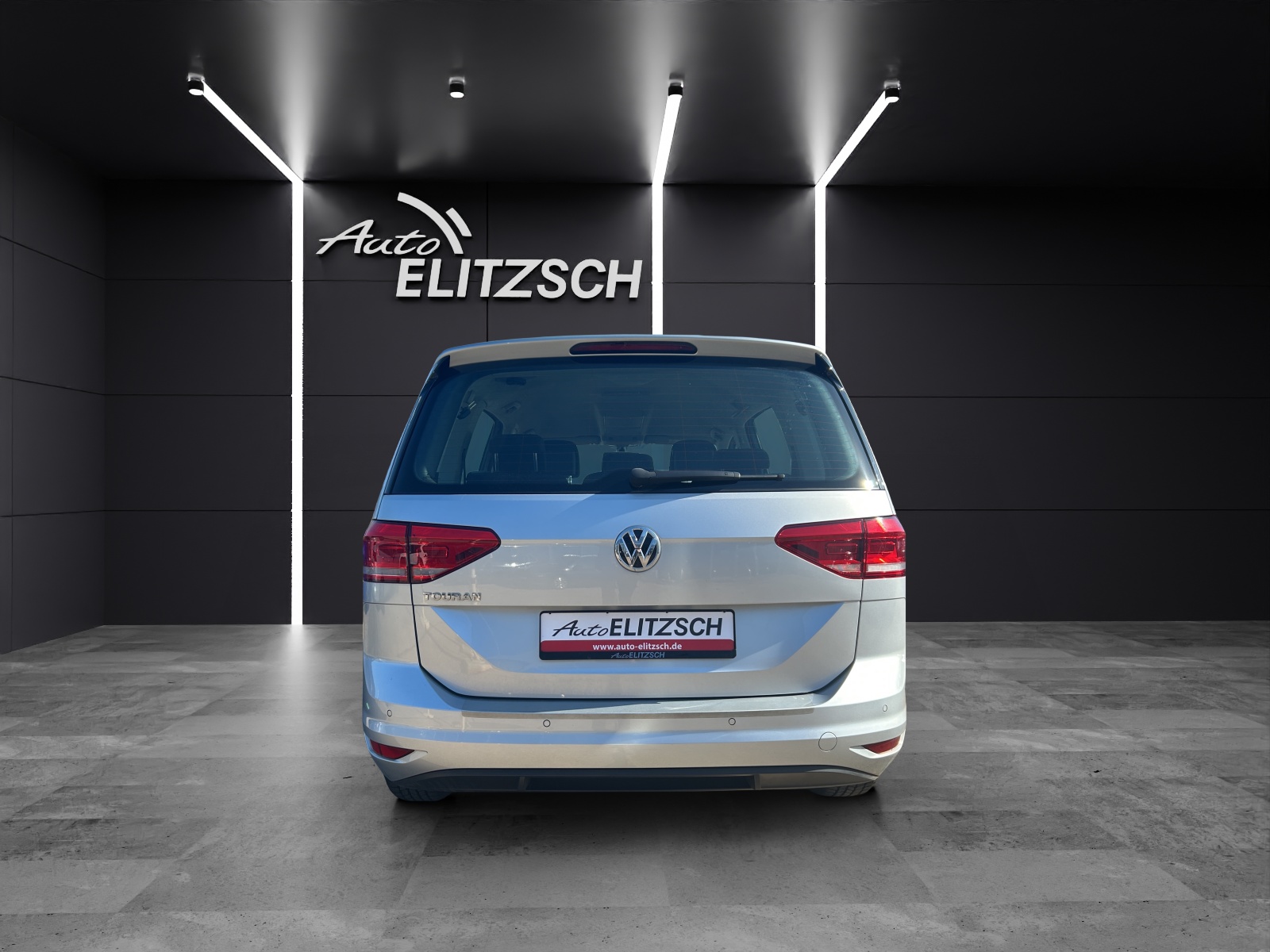 Fahrzeugabbildung Volkswagen Touran Comfortline TSI ACC AHK 7-Sitzer PDC Navi Klima