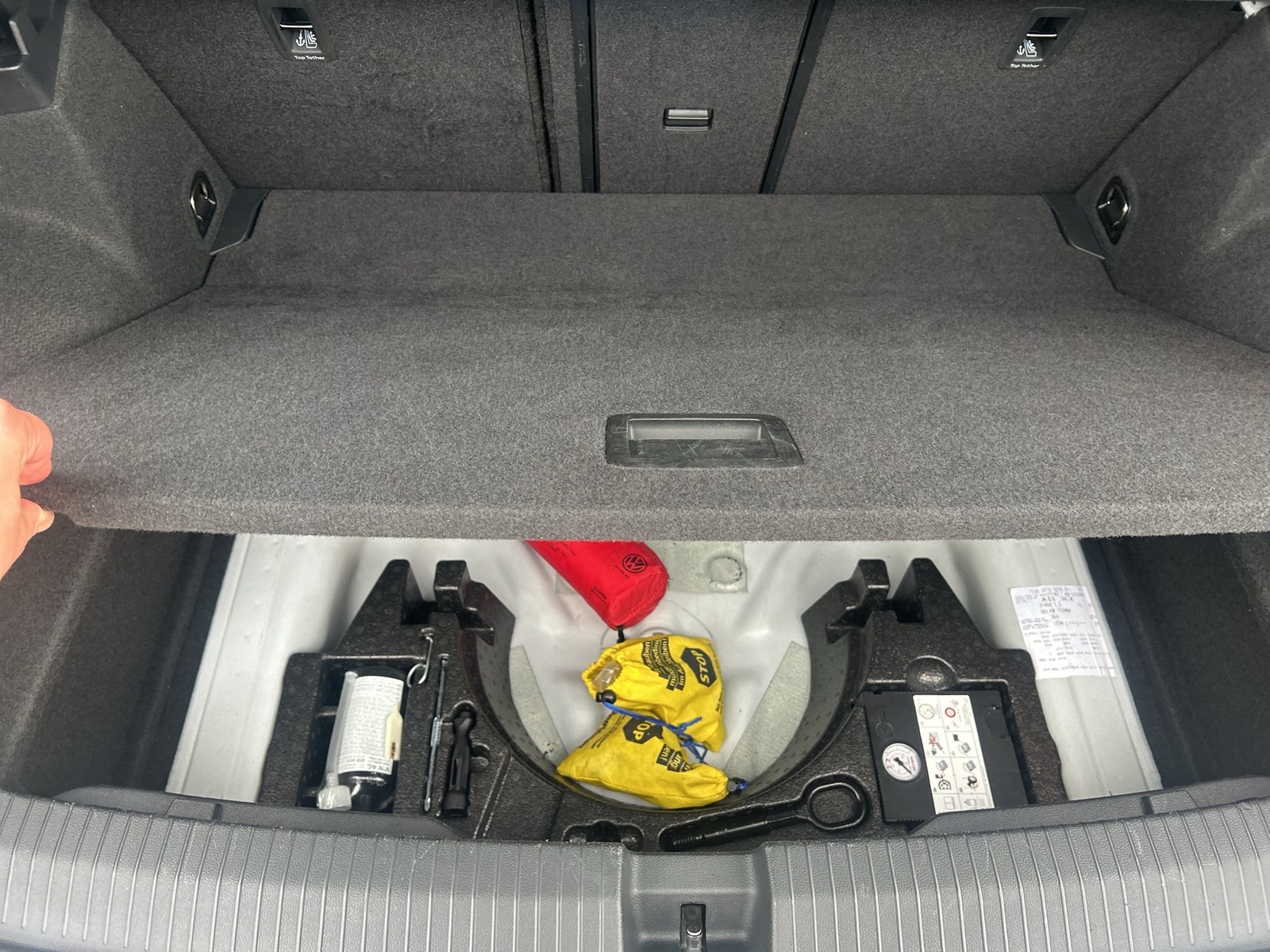 Fahrzeugabbildung Volkswagen T-Roc Active NAVI SHZ PDC App-Connect