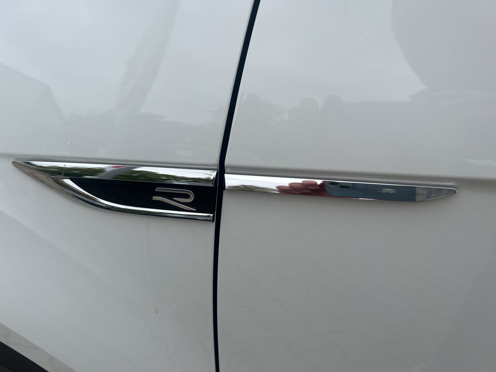 Fahrzeugabbildung Volkswagen T-Roc Active NAVI SHZ PDC App-Connect