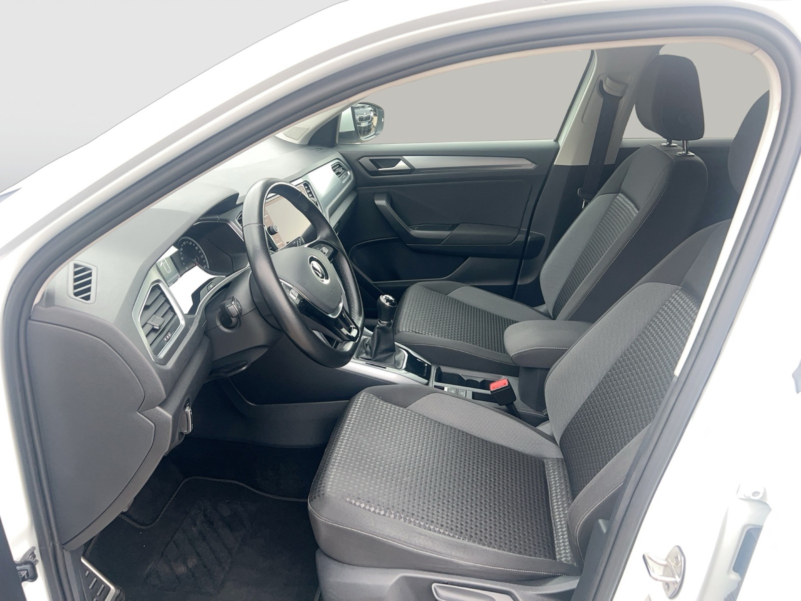 Fahrzeugabbildung Volkswagen T-Roc Active NAVI SHZ PDC App-Connect