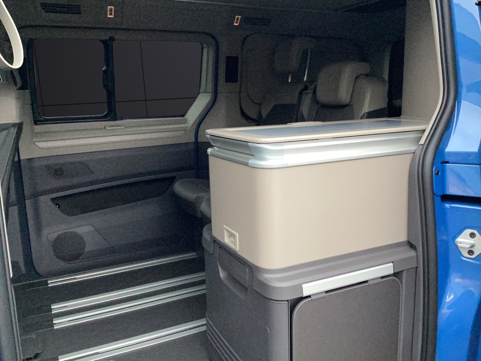 Fahrzeugabbildung Volkswagen T7 California Coast 7-DSG AHK NAVI STANDH. RFK