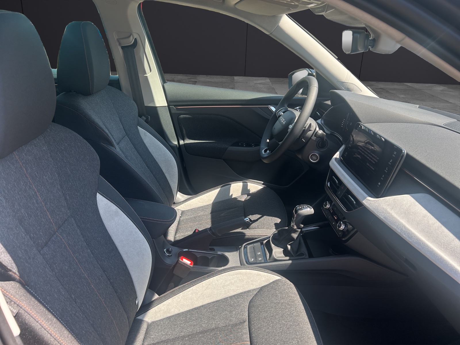 Fahrzeugabbildung SKODA Kamiq 1.0 TSI Selection DSG MATRIX AHZV