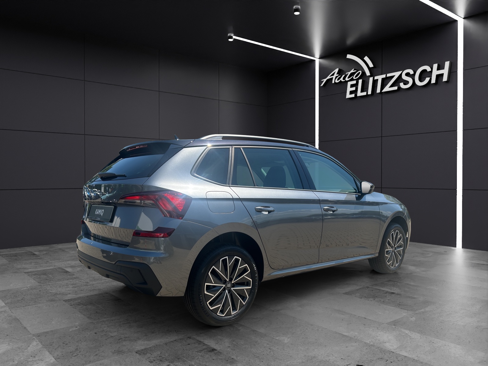 Fahrzeugabbildung SKODA Kamiq 1.0 TSI Selection DSG MATRIX AHZV