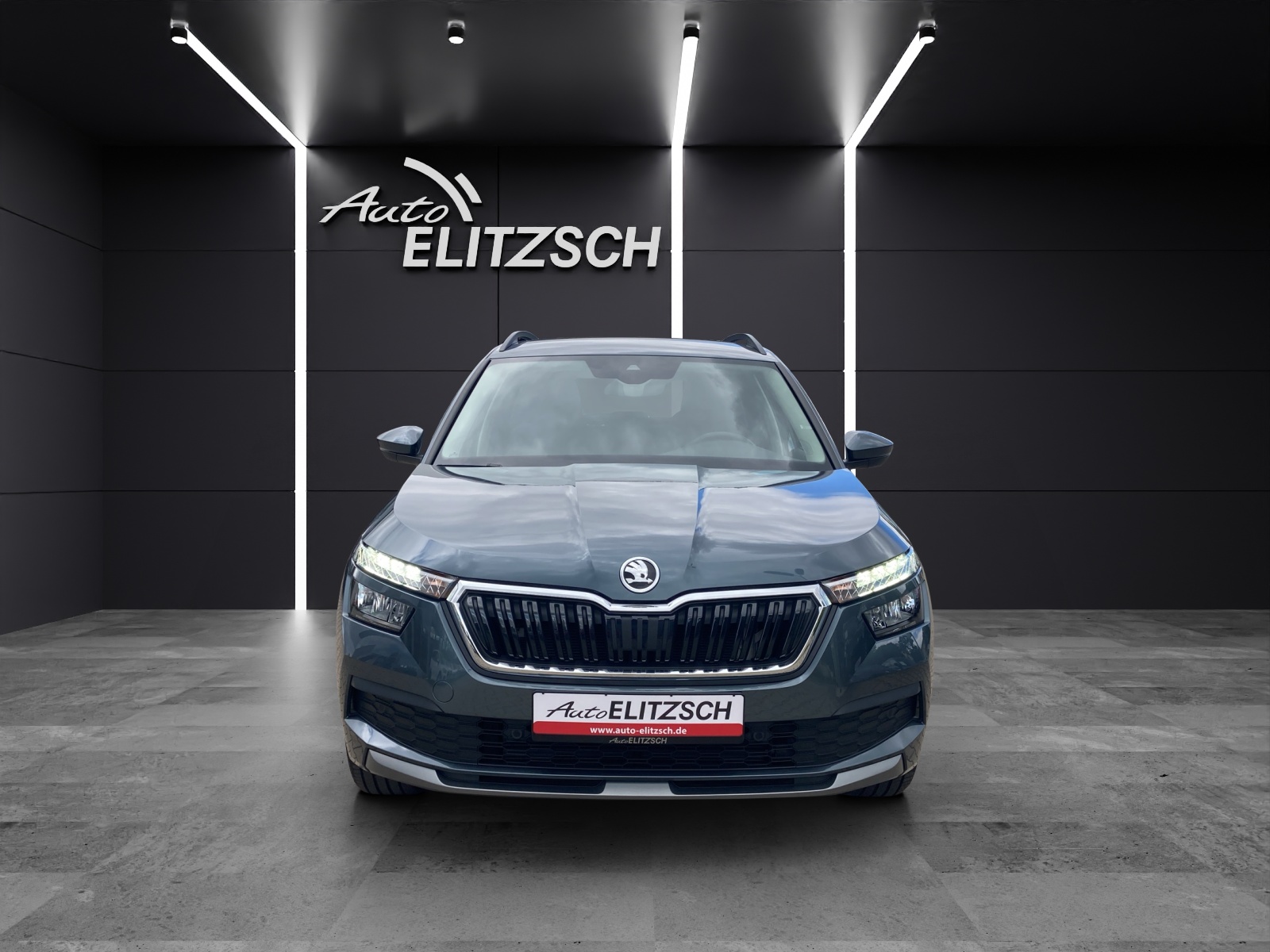 Fahrzeugabbildung SKODA Kamiq TSI Clever LED AHK Navi AID PDC SH