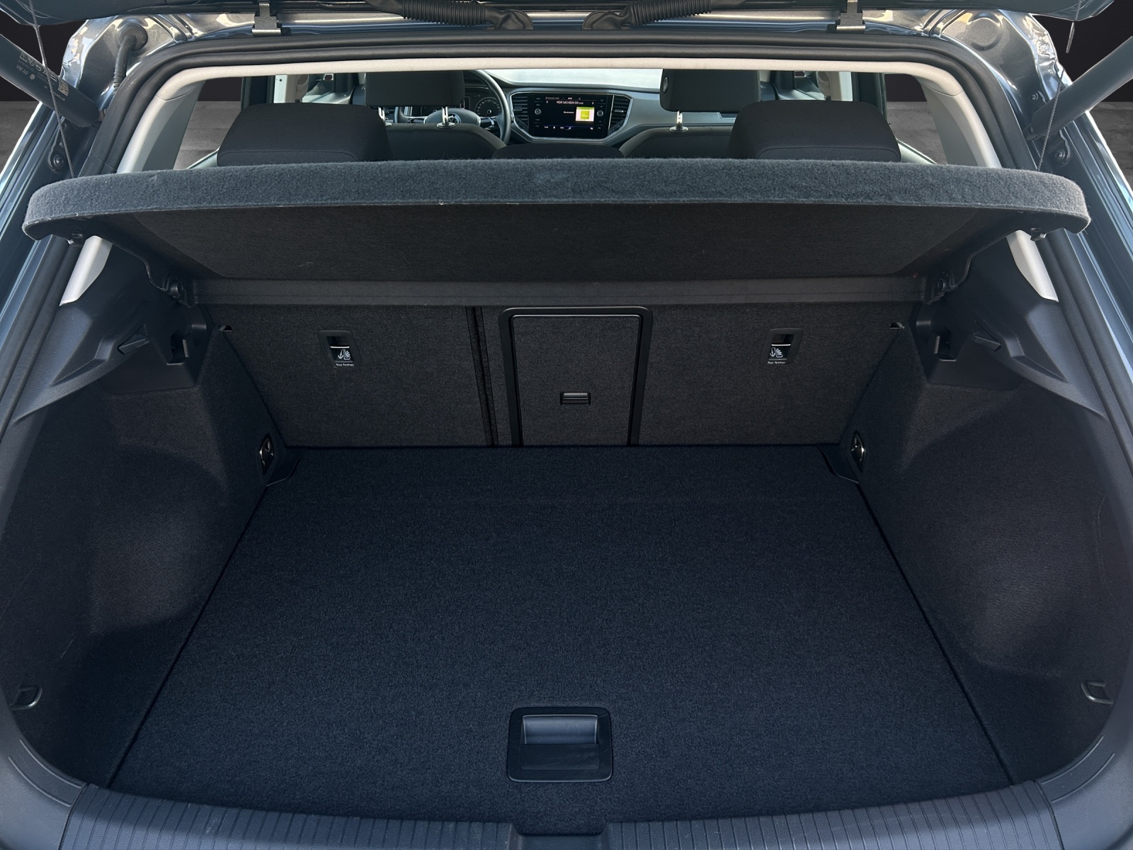 Fahrzeugabbildung Volkswagen T-Roc Style TSI DSG SHZ PDC WeConnect Navi