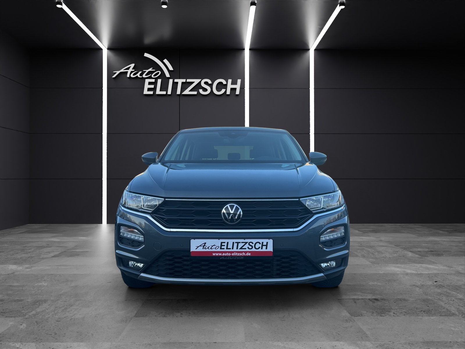 Fahrzeugabbildung Volkswagen T-Roc Style TSI DSG SHZ PDC WeConnect Navi