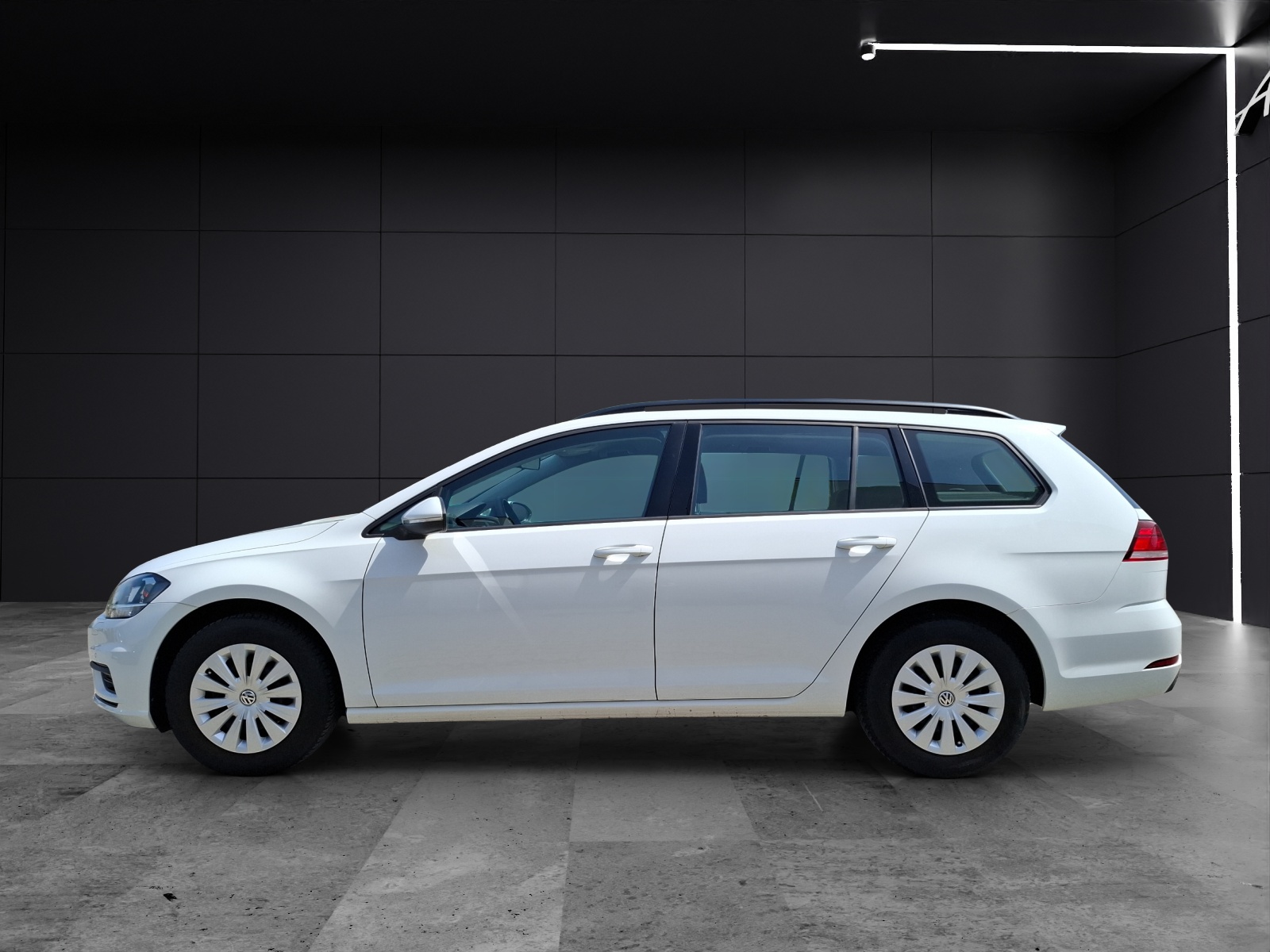 Fahrzeugabbildung Volkswagen Golf VII Variant TSI Trendline Navi PDC SH